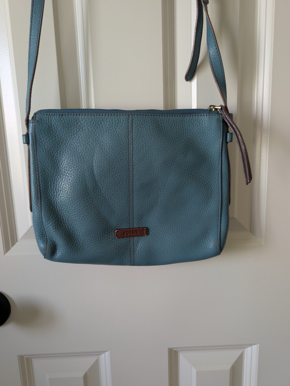 Fossil Blue Teal Pebbled Crossbody Bag Brown Trim